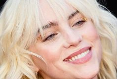 20 Phenomenal Platinum Blonde Hair Styles You’ll Want to Try